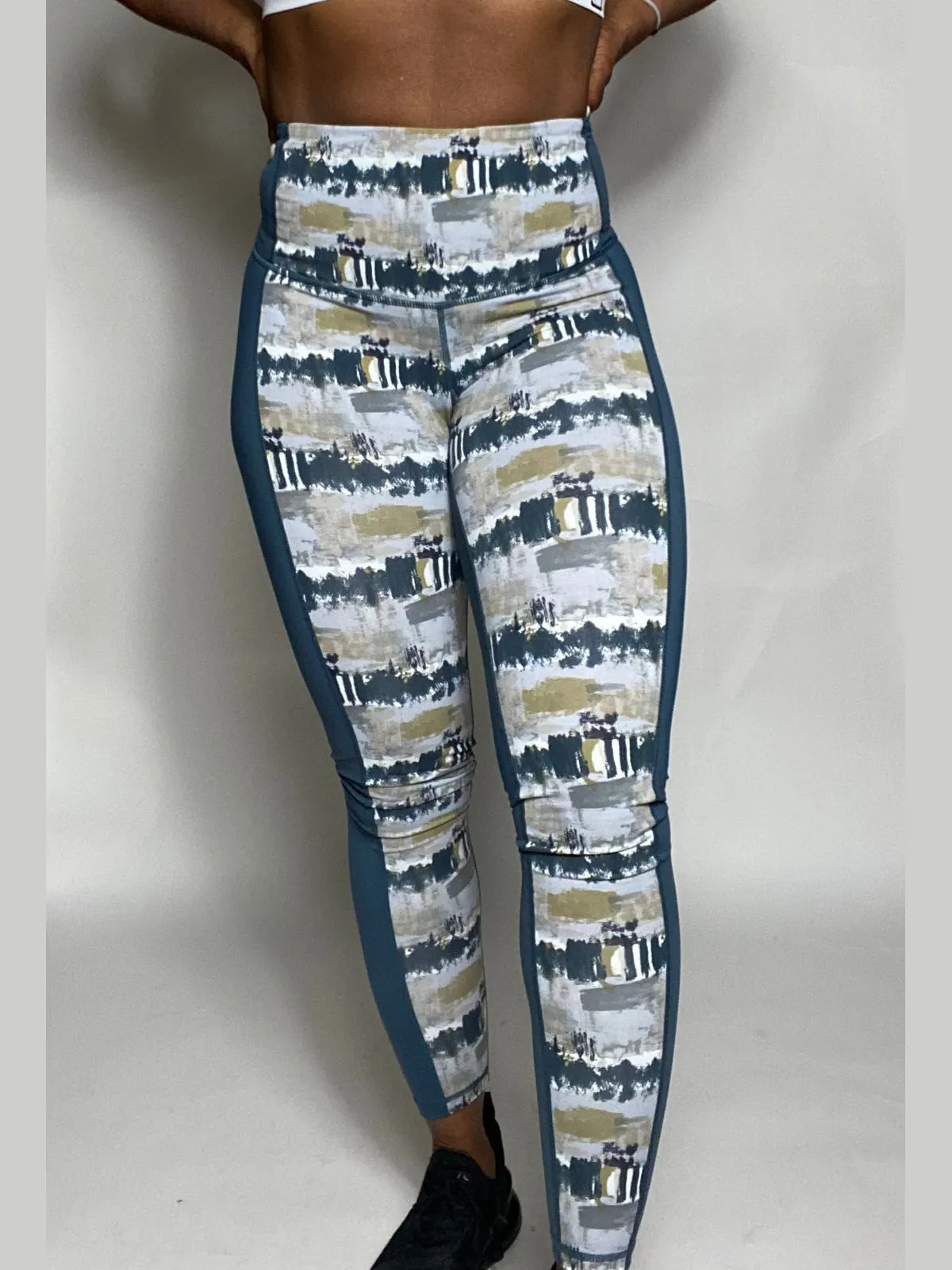 Abstract Oasis Print Colorblock Leggings