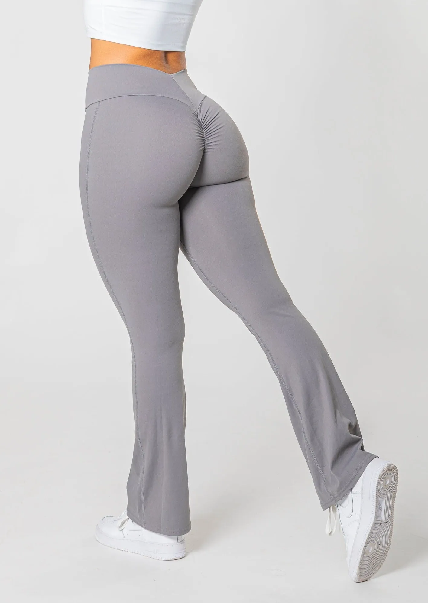 BELLA Flared Scrunch Leggings