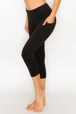 Black Yoga Capri Leggings with Pockets