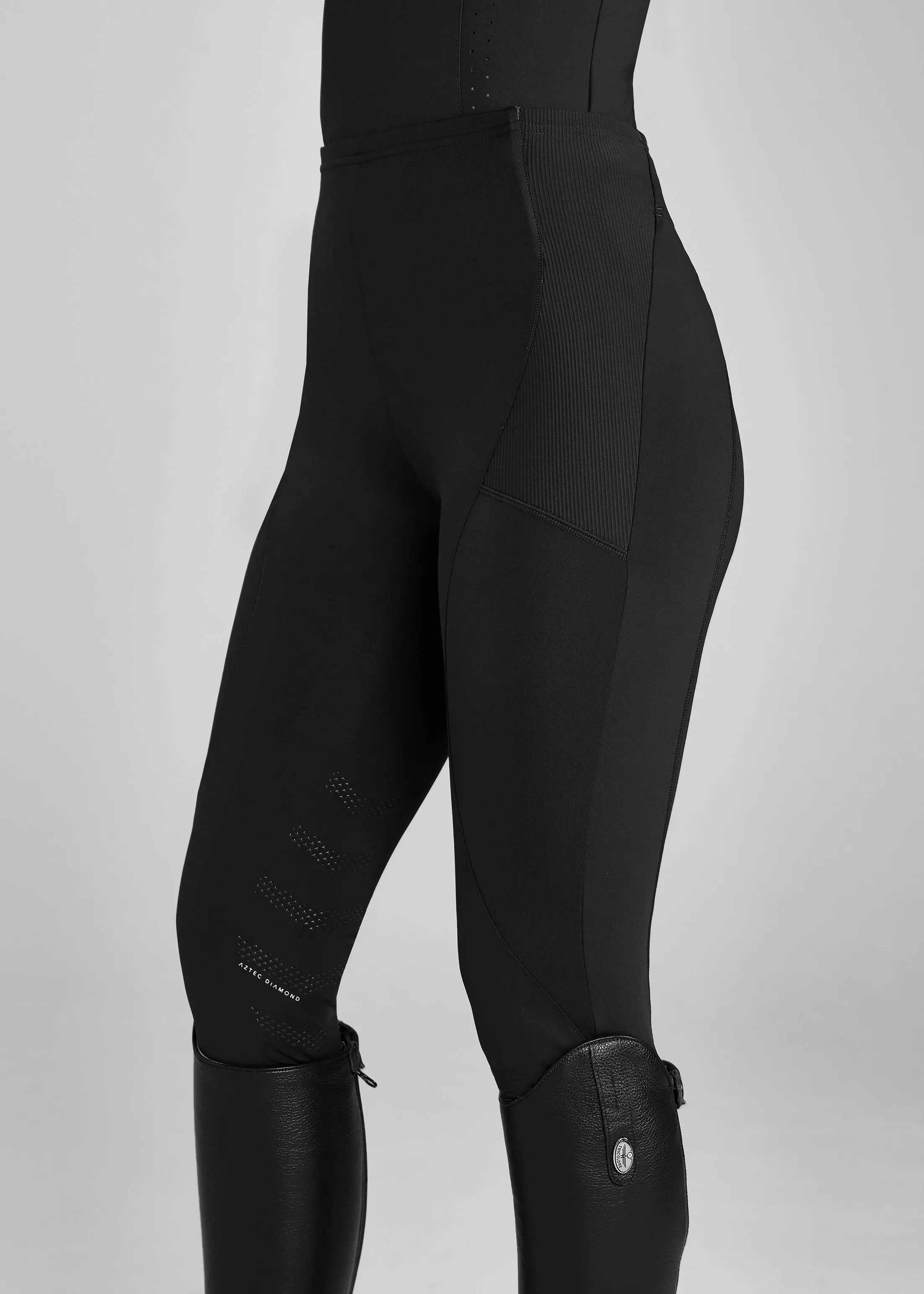 Black/White Core Leggings Knee Grip