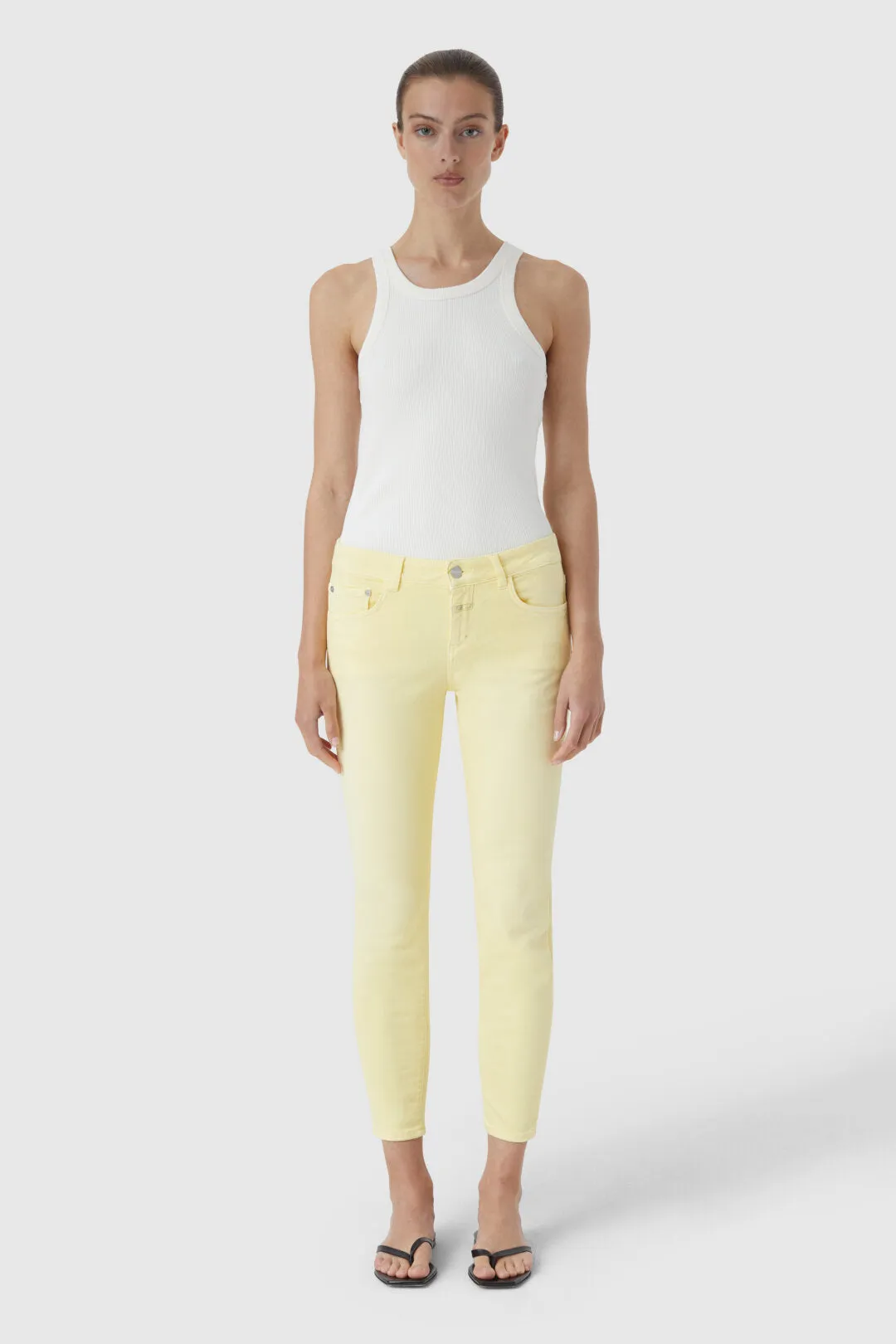 Closes Baker Yellow Orchid Jean