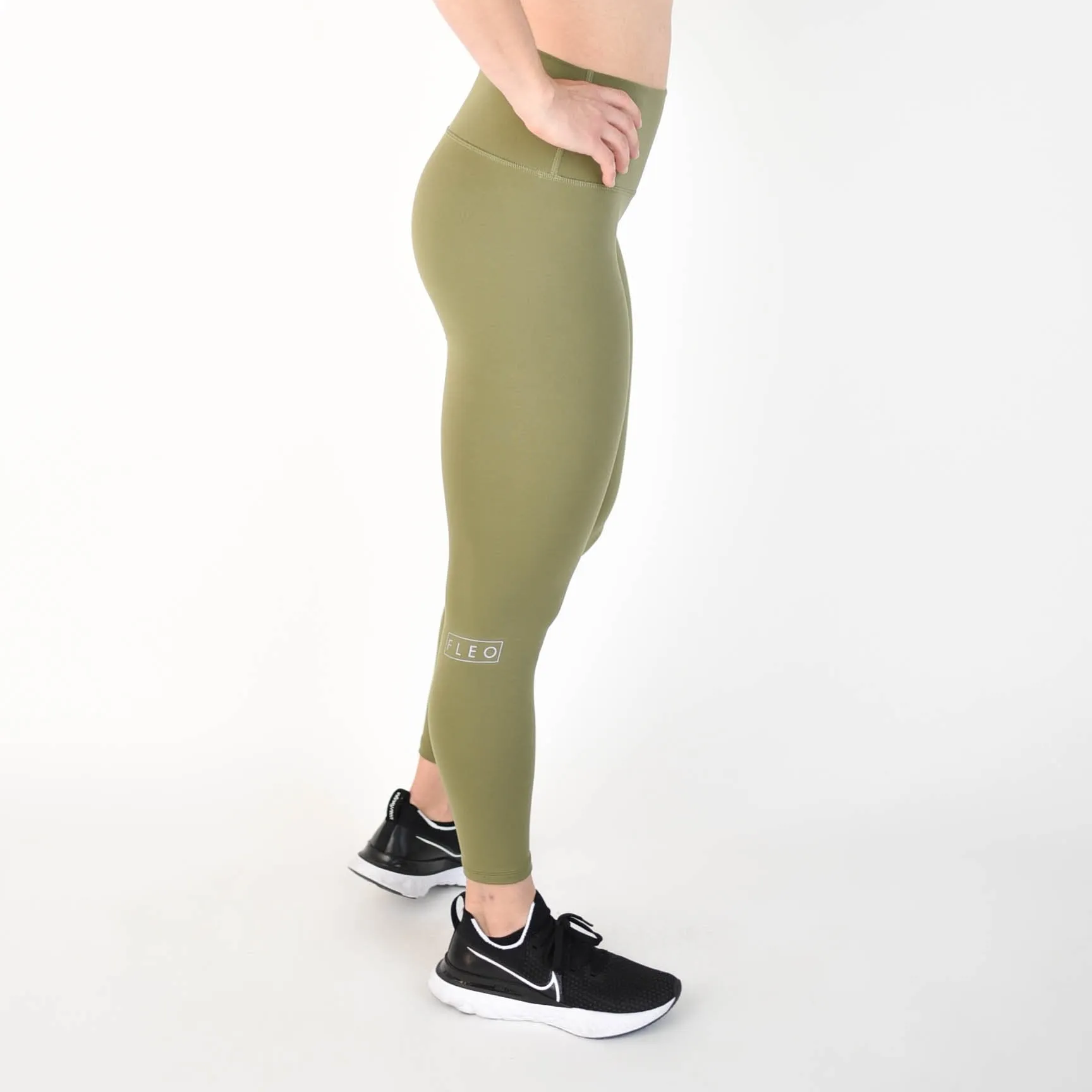 FLEO El Toro 25" Shadow Sage Leggings (Romey)