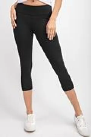 HIGH WAIST CAPRI YOGA LEGGINGS W SIDE POCKETS