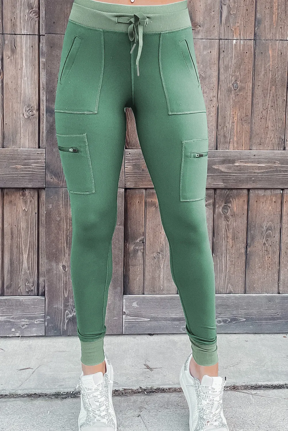 Hybrid Pocketed Cargo Leggings