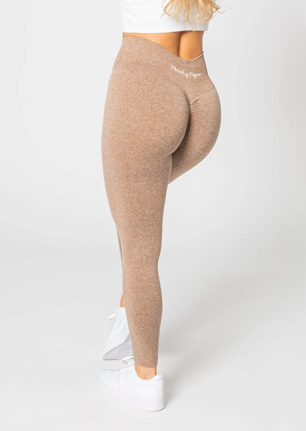 KYLIE Seamless Scrunch Leggings