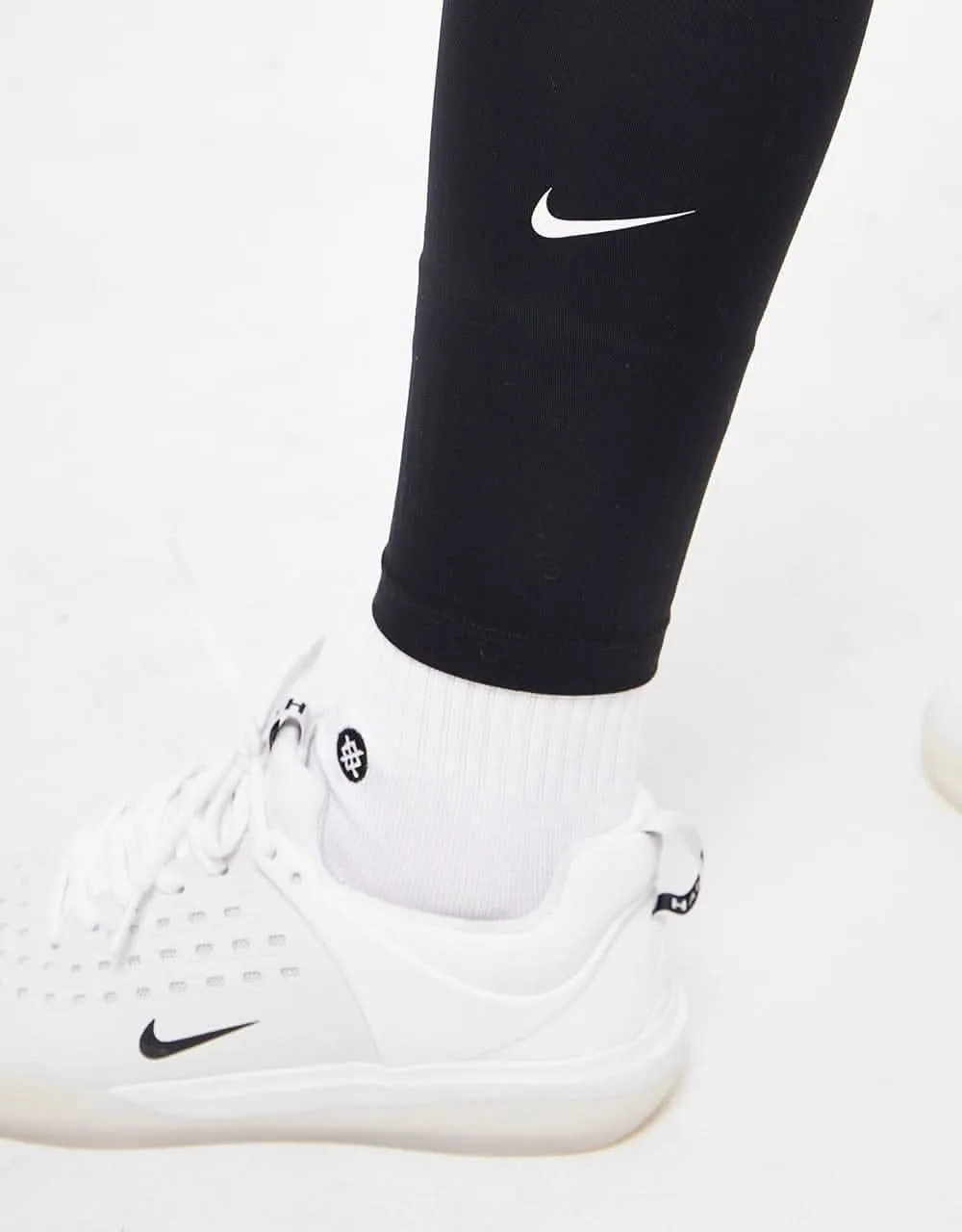 Nike SB Womens Dri-Fit One Mid-Rise Leggings - Black/White