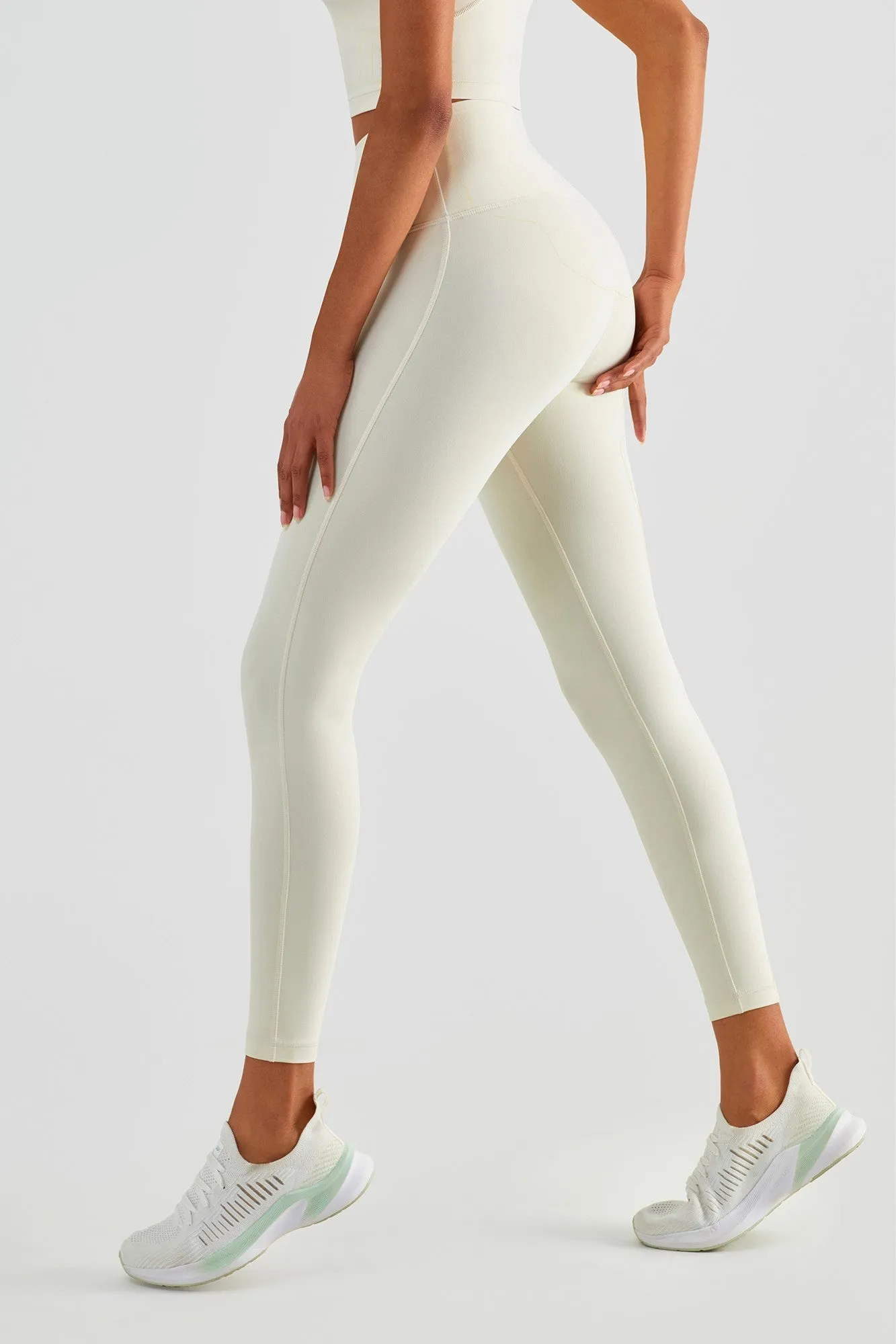 No Front Seam Leggings with Hidden Pocket