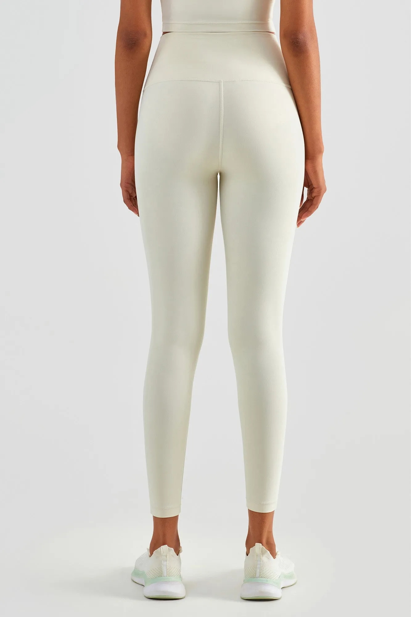 No Front Seam Leggings with Hidden Pocket