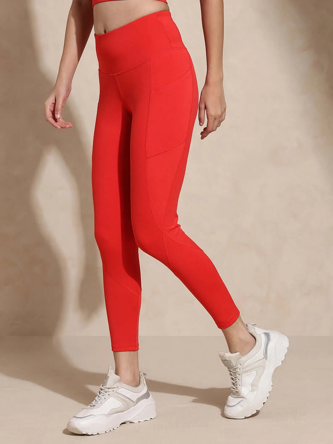 Red Keyhole Back Crop Top with Clasp & Aura Leggings