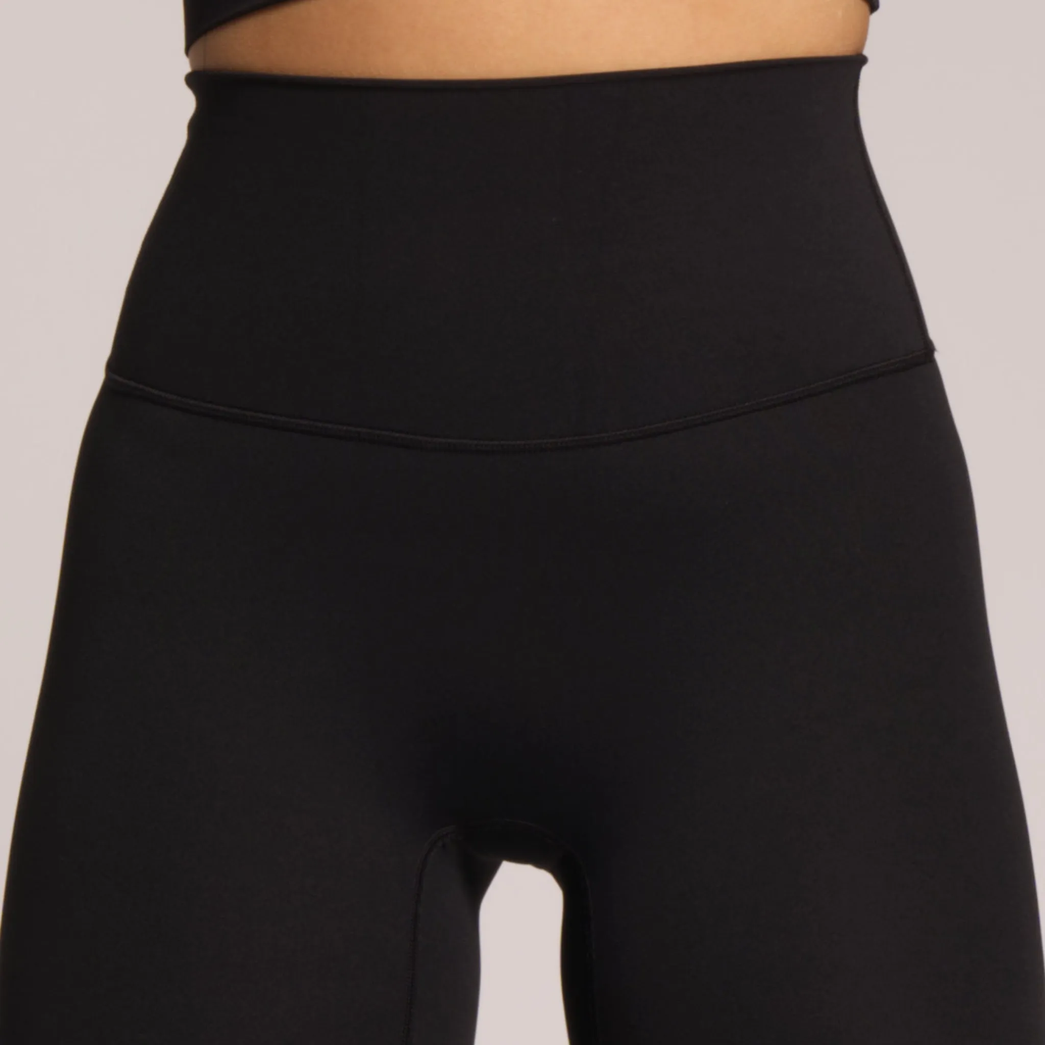 SkinHug High-Waisted Leggings-Timeless Black