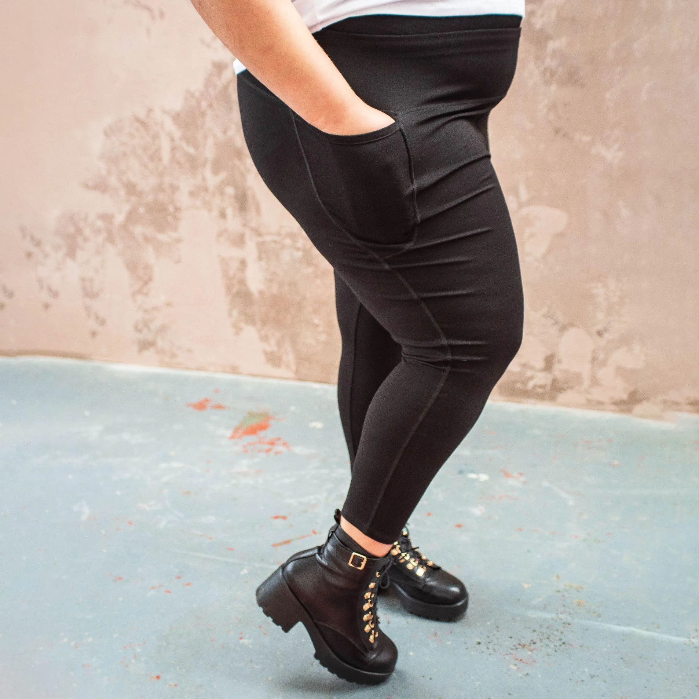 Squat Proof Short Leggings - Black