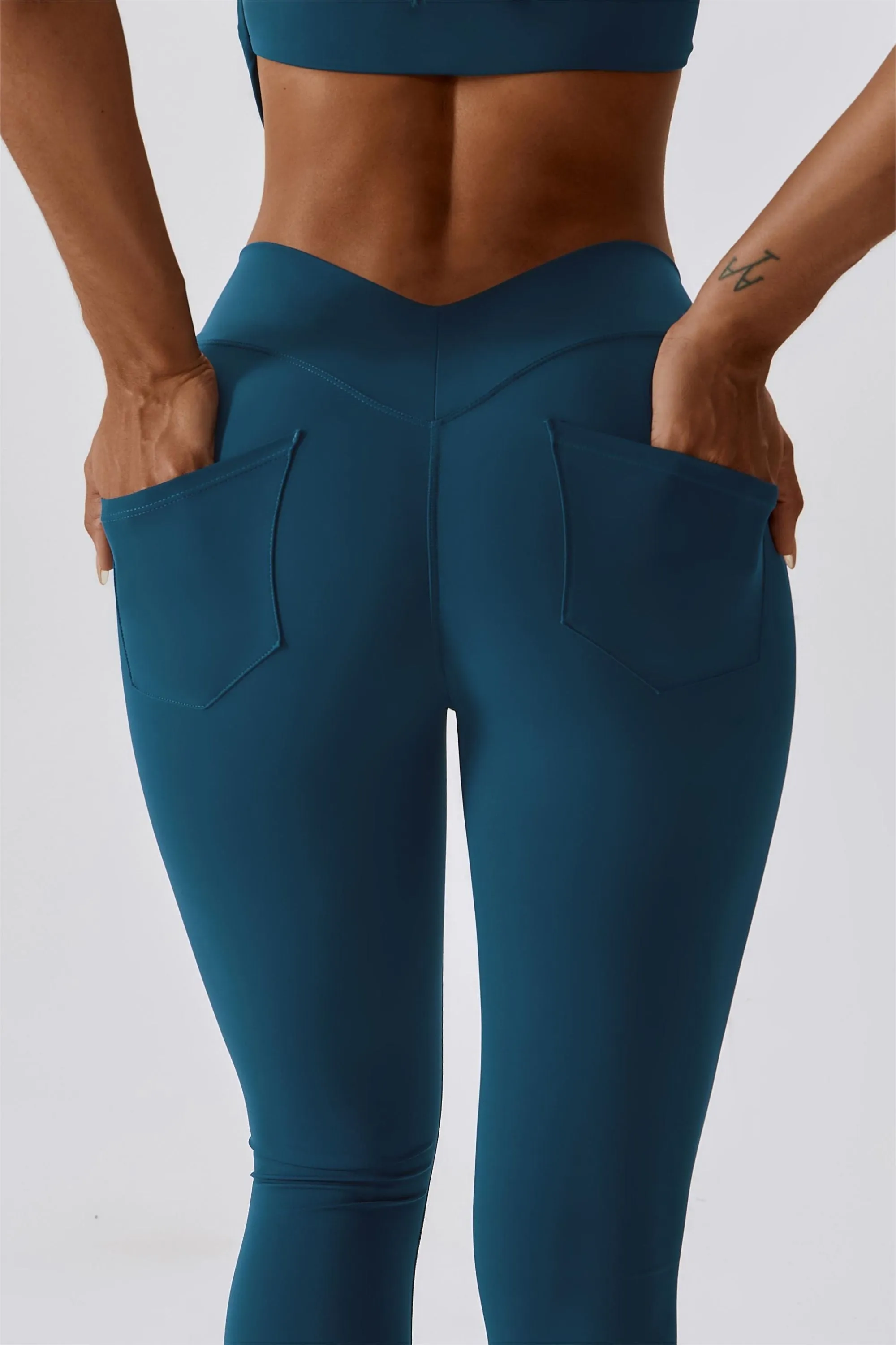 V-Waist Leggings with Pockets