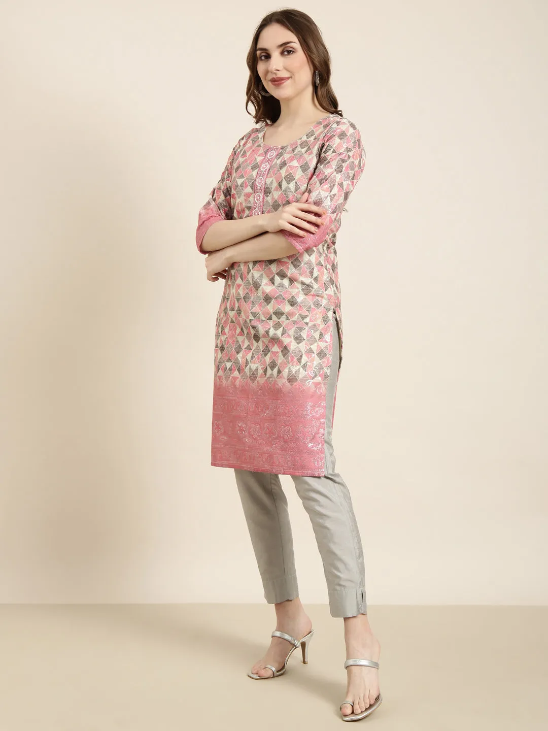 Women Straight Peach Geometric Kurta