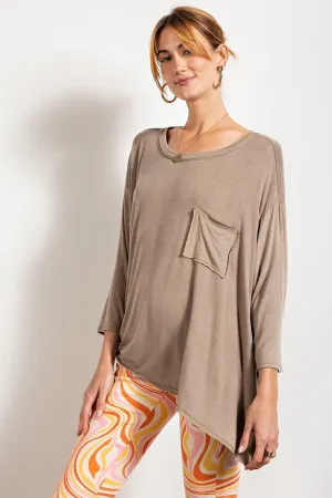 Women's Rounded Neckline 3/4 Sleeves Washed Top